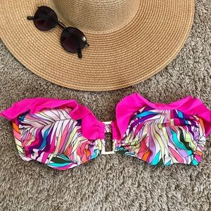 Victoria’s secret bathing suit top
